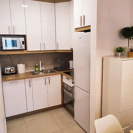 Center Firefly Gardens