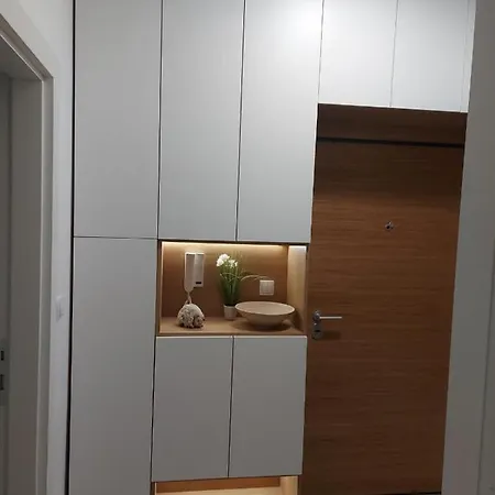 Center Firefly Gardens