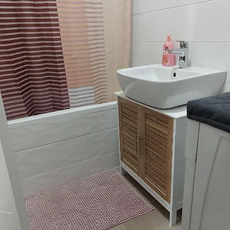 Apartament Center Firefly Gardens *